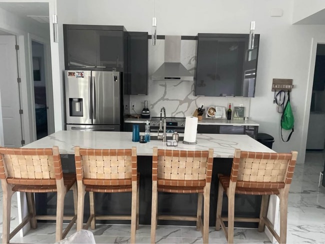 Photo - 1438 Embers Pkwy W