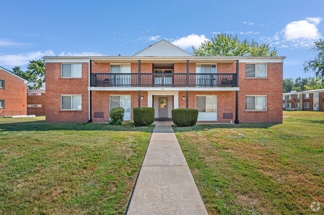 Building Photo - COURTYARD GARDENS APARTMENTS
