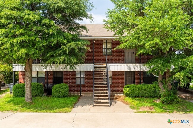 Building Photo - 1103 Circle M Dr