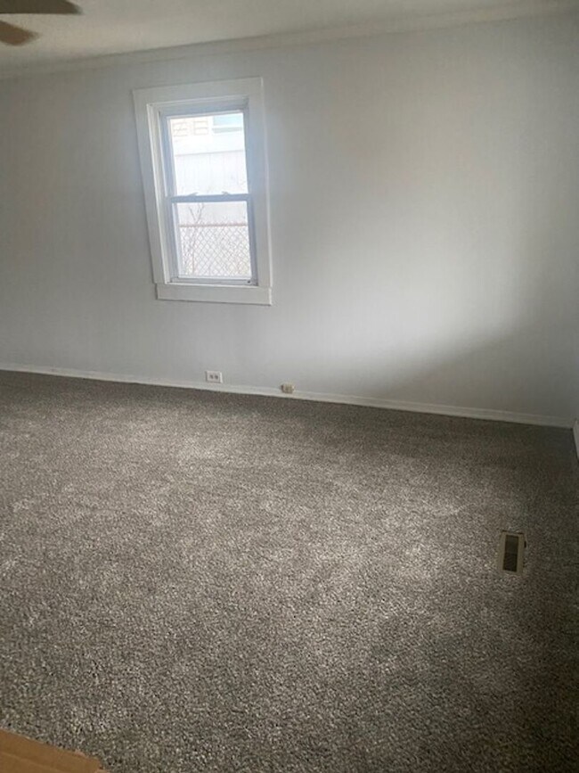 Photo - 2 bed 1 bath