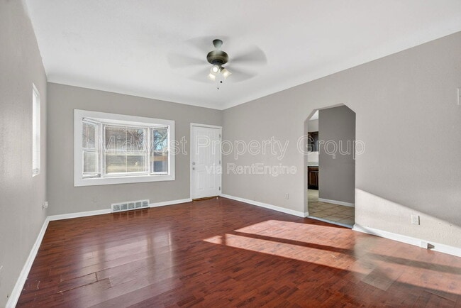 Photo - 5978 Laurette Ave