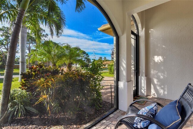 Photo - 707 104th Ave N