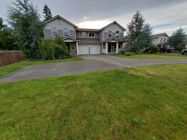 Building Photo - Left Side Duplex Available Rental
