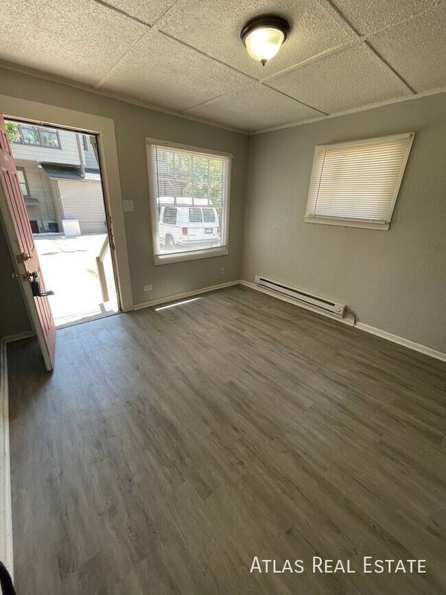 Photo - 616 N Weber St Unidad 616.5