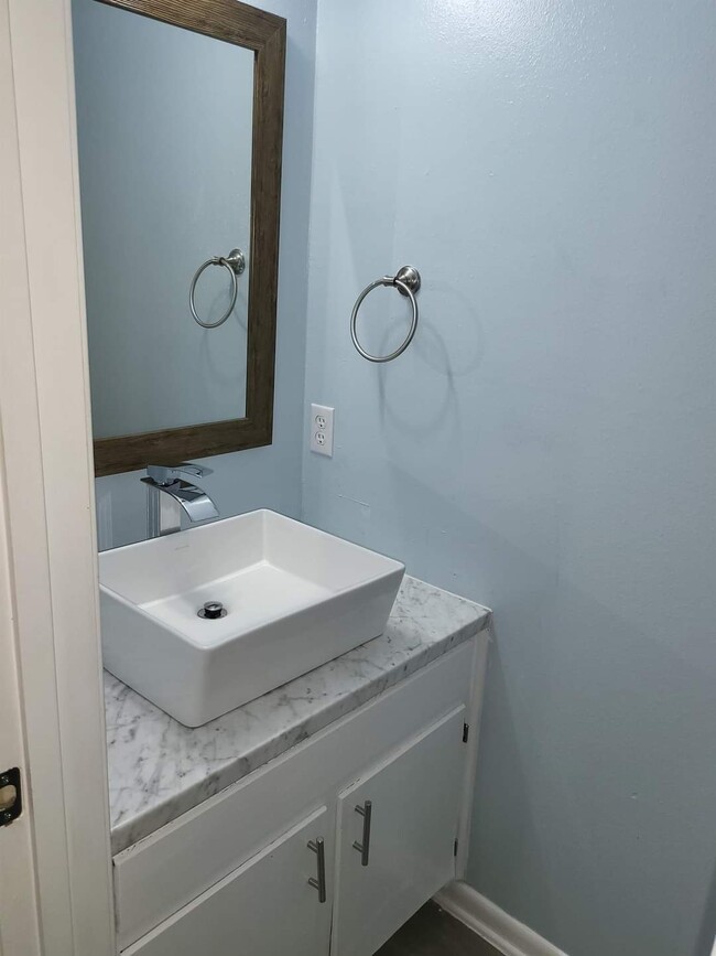 Building Photo - 2521 Pearl St Unit 405 Rental