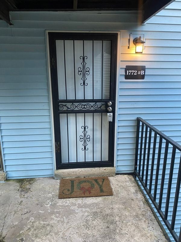 Photo - 1772 6th Crompton Square Unit B