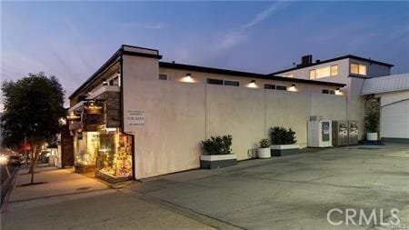 Building Photo - 577 Ramona Ave Unit C