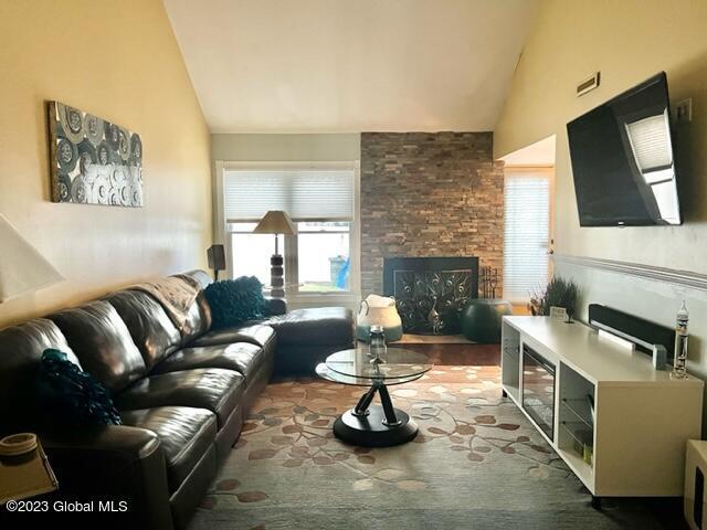 39 Grant Hill Ct