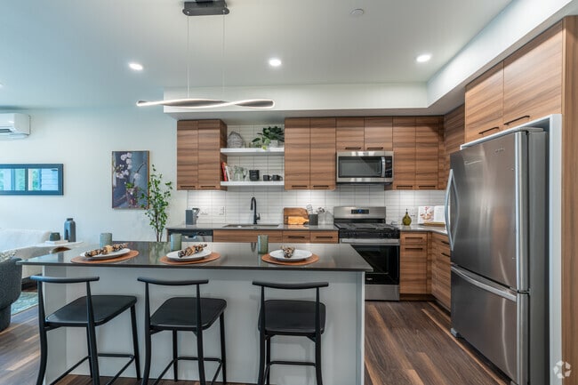 1BR, 1BA - 740SF - Kitchen - The Fairway