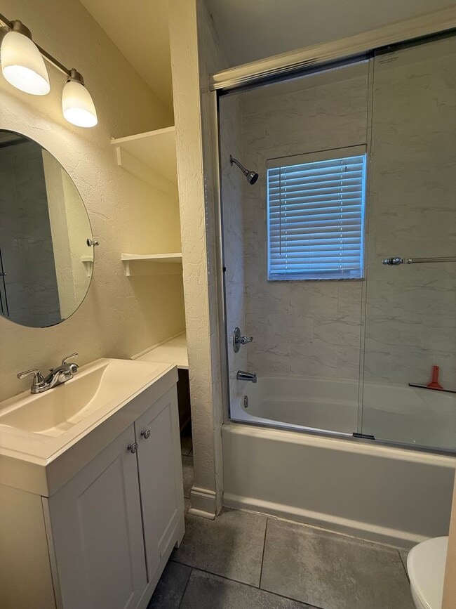 Photo - Modern 1-Bedroom, 1-Bath Apartment in Prim... Unit 1712-1