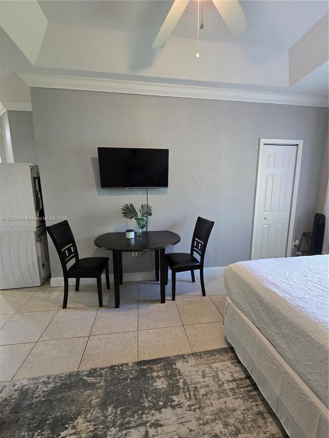 Photo - 208 SW 15th Pl Unit 2