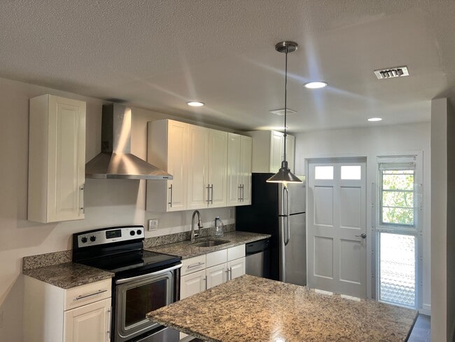 Photo - 1900 S Kanner Hwy Unit 1-203