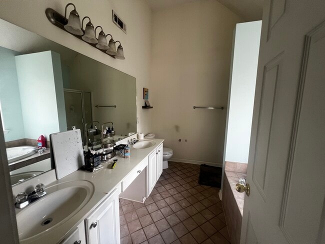 Photo - 360 Burch Rd