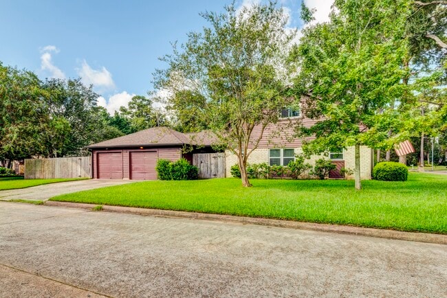 5503 Glenmere Ln