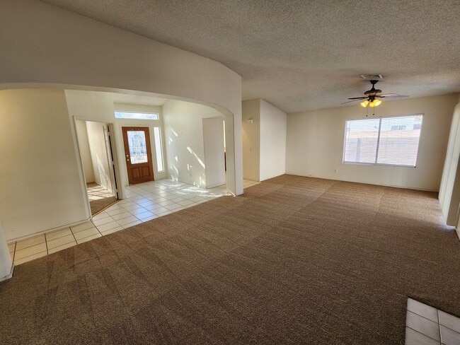 Photo - Beautiful Three Bedroom Home in Green Valley