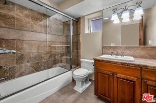 Photo - 308 Gull St