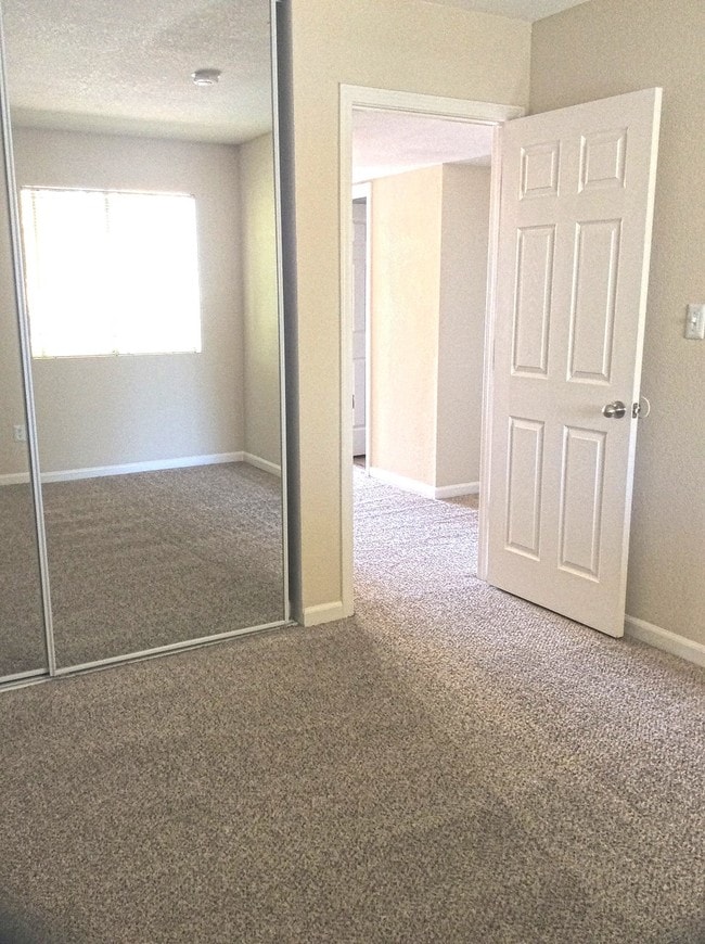 Birdcage Village Apartments For Rent in Citrus Heights, CA