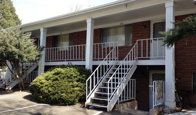 Primary Photo - Fontmore Apartments