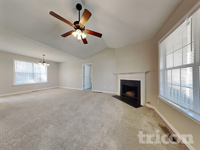 Photo - 87 Princeton Dr
