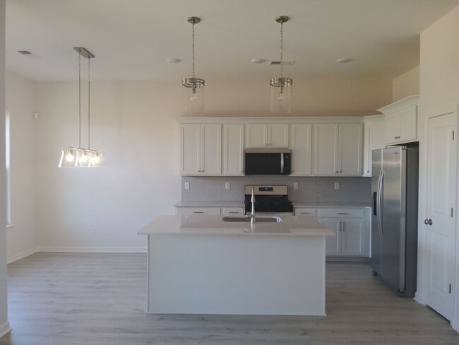 Photo - 190 Green Willow Dr