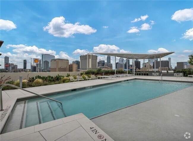 Building Photo - 800 Embassy Dr Unit 130 Rental