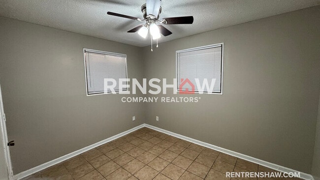 Photo - 4829 McCrory Ave