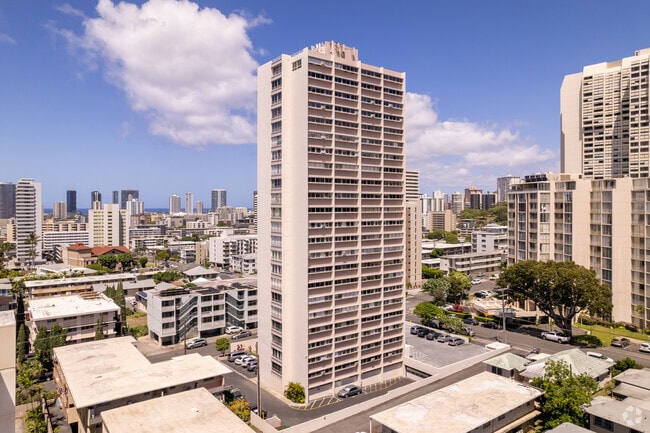 Makiki Royal - Makiki Royal