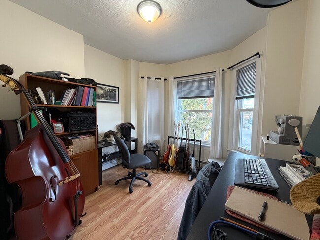 Photo - 2 Central St Unit #4