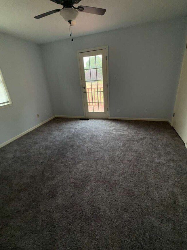 Photo - 327 Mar-Don Hills Ct