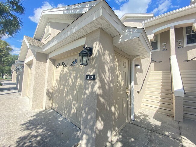 Photo - Beautiful 2/2 Condo in North Shore at Lake... Unidad 312