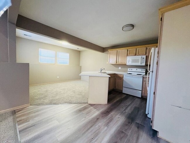 Photo - 808 NE Independence Ct