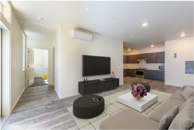 Photo - Edison Apartments