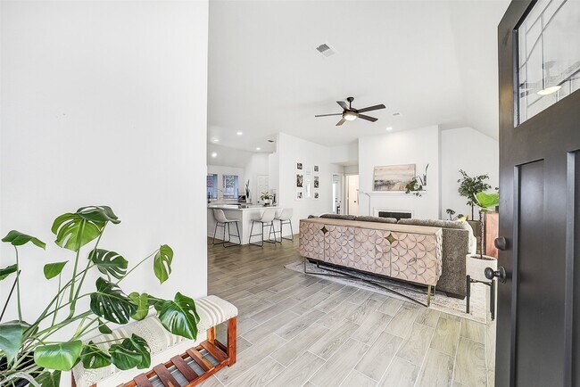 Photo - 12158 Bowsman Dr