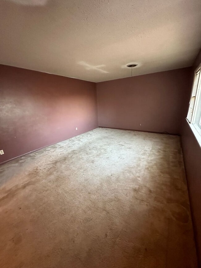 Photo - 3 Bed 2 Bath Home in Highland School School District!