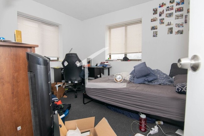 Photo - Nice 2 bed in Mission Hill