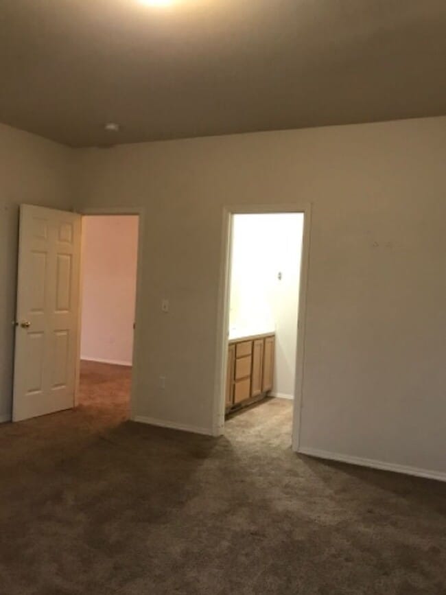 Photo - 601 Windemere Cir