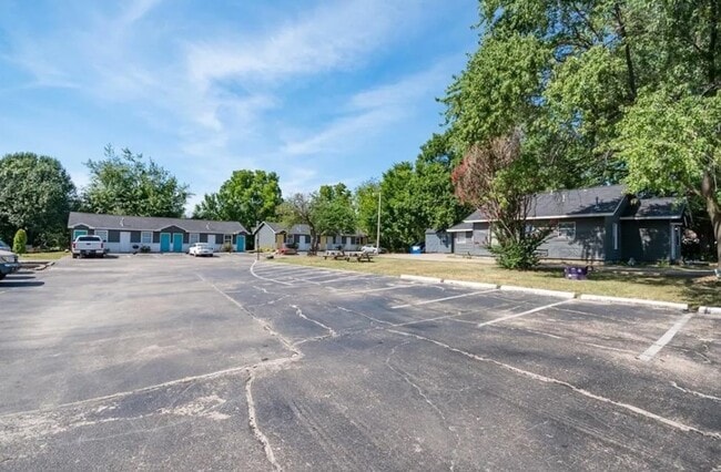 Photo - 413 Ewalt Ave Unit D3