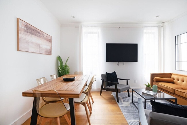 Photo - 403 E 69th St Unit FL3-ID1022006P