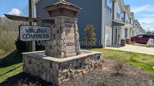 Building Photo - Elegant New 3BR Townhome in Arden – Garage...
