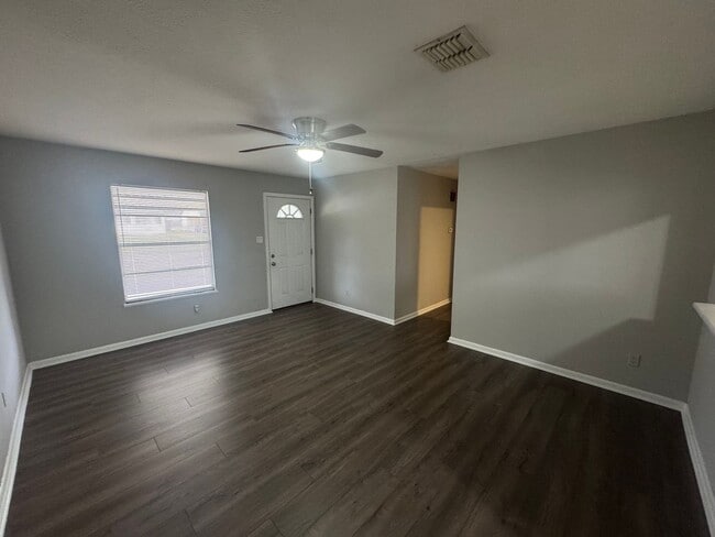 3224 Gay Blvd