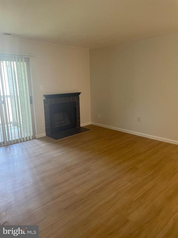Building Photo - 11704 Olde English Dr Unit K