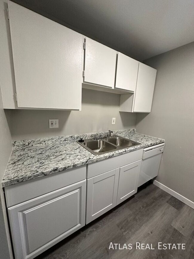 Photo - 1825 Zebulon Dr Unit C