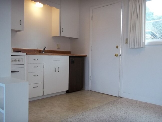 Photo - Fountain Court