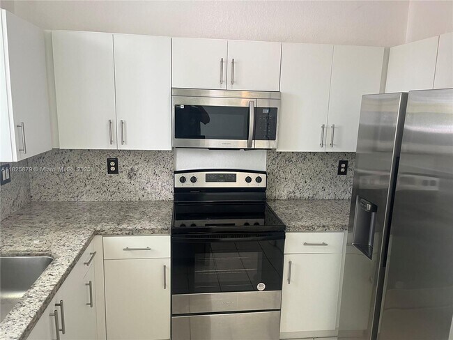 Photo - 2508 SE 14th Ave Unit 287