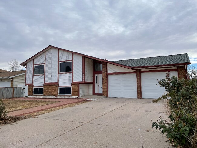 Building Photo - 5633 Gunshot Pass Dr Rental