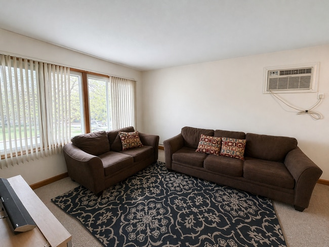 Photo - 3600 Pennsylvania Ave S Unit 4