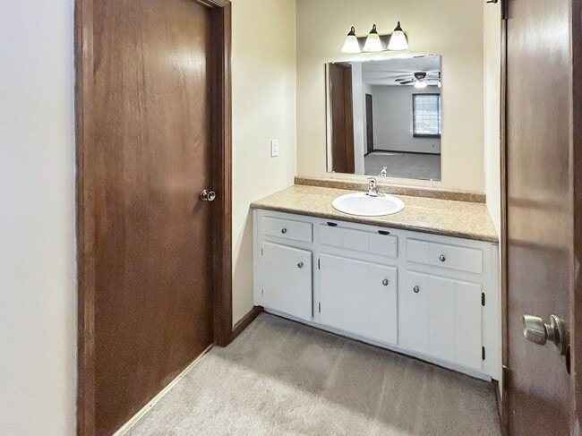 Photo - 2491 Annandale Dr