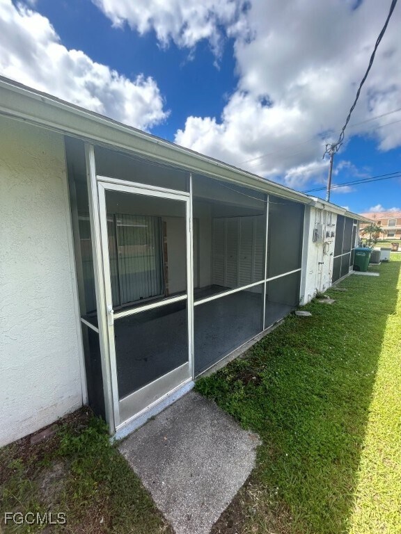 Photo - 4527-4529 Skyline Blvd