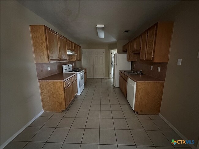 Photo - 417 Deloris Dr Townhome