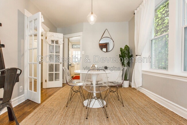 Photo - 1353 N Bell Ave Unit 1